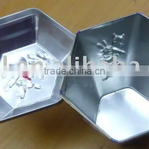 Summerhouse Shaped Tin Box for Christmas thumbnail-1