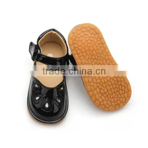 Wholesale Squeaky Shoes Happy Kids Shoes Soft Sole Baby Sandal thumbnail-4