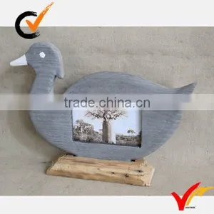 Lovely Duck-shaped Wooden Photo Frame thumbnail-1