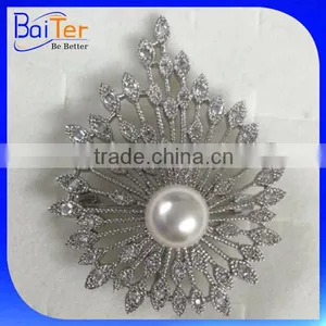 High Quality Fashion Rhinestone China Wholesale Brooch thumbnail-1