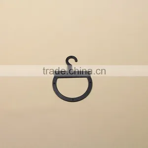 Durable Round Plastic Scarf Hanger thumbnail-2