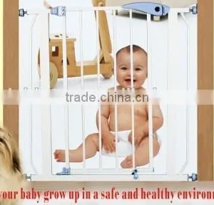 2015 BSG03 ABS +SS Material With Small Door for Your Pet Keep Your Baby Safe and Pet Comfortable Pass En1930 Certs Pet Gate thumbnail-2