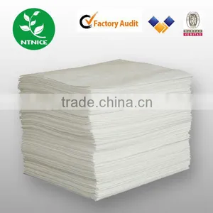 Oil Spill Containment Pads Made of Polypropylene Fiber thumbnail-1