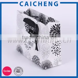 Retail Paper Bag Low Cost Print Retail Paper Bag thumbnail-1