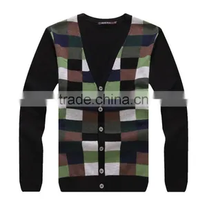 100% Fine Wool Men's Knitwear Cardigan With Check Pattern thumbnail-1