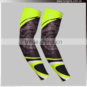 Compression Arm Sleeve - Football - Baseball - Basketball Shooter Sleeves thumbnail-2