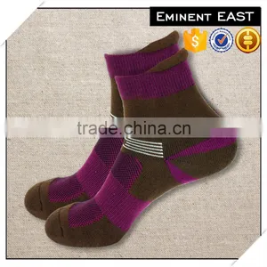 Customized Logo Lady Summer Outdoor Coolmax Functional Sport Socks in Terry Knitting thumbnail-1