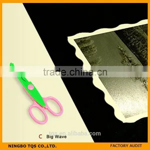 Hot Selling DIY Craft Decoration Scissors/ Big Wave Scissors for Cutting Photo thumbnail-5