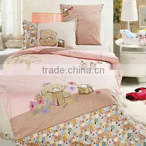 Embroider Bear Bedding Cotton Child Duvet Cover Bed Set 205TC In Pink Color thumbnail-1