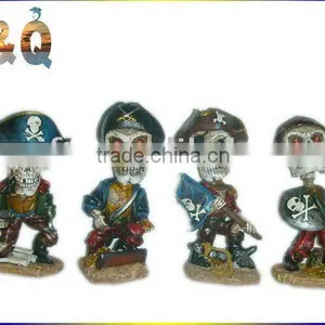 Polyresin Skull Bobble Head Figurine thumbnail-1