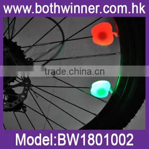 Bicycle Spokes Lamp thumbnail-1