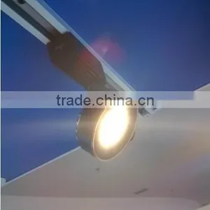 TIWIN 12W 3000K Commercial LED Track Light With Black Body thumbnail-4