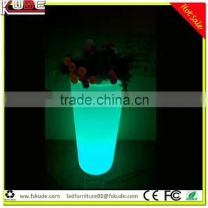 IP65 Waterproof LED Light PE Plastic Planter and Flower Pot With RGB Lighting thumbnail-5