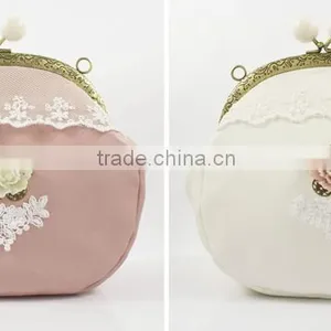 Mini Metal Openning Bag Lace Decoration Pink Leather Promotional Bag thumbnail-1