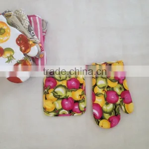 Cotton Silk Screen Printed Hot Sale Kitchen Textiles Oven Mitten Pot Holder Oven Glove thumbnail-4