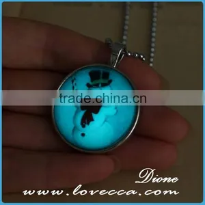 Vintage Custom Necklace Merry Christmas Glass Cabochon Memories Art Photo With Snowman Pendant Necklace thumbnail-4