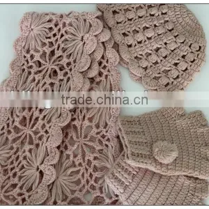 Gloves and Hat Set thumbnail-1