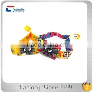 Dorney Park Payment Wristbands for Festivals Securelock Wristband Specialty Fudan F08 Chip thumbnail-5
