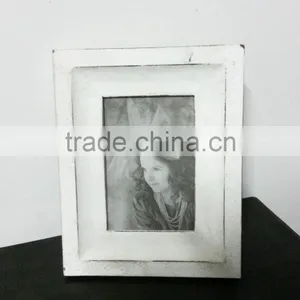 Cheap Wholesale Antique White Wooden Photo Picture Frame thumbnail-1