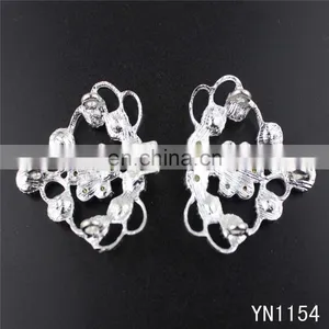 China New Design Buckles for Clothes Accessory thumbnail-3