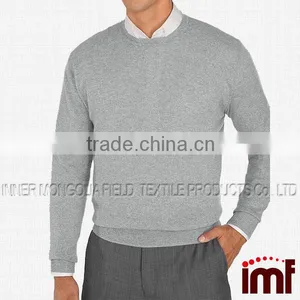Men's 100% Cashmere Solid Crew Neck Sweater thumbnail-1
