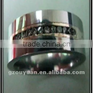 New Fashionable Titanium Diamonds Inlaid Ring thumbnail-1