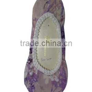 Ladies' Fashion Purple Lace With White Lace Band Footie Socks thumbnail-1