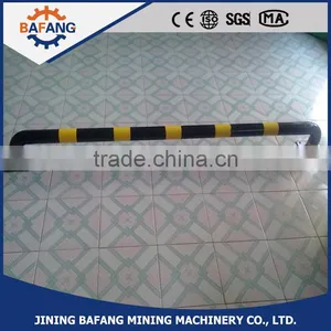 The Cast Iron Base Bent Block Car Pole of Traffic Facility thumbnail-3