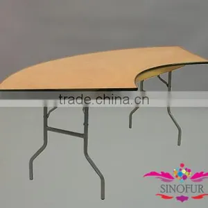 Serpentine Banquet Folding Table thumbnail-1