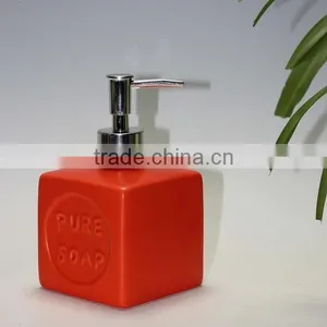2015 New 3pcs Cute Ceramic Bathroom Accessories thumbnail-6