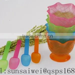 Colorful Ice Cream Bowl With Spoon Set Airline Plastic Cutlery Set thumbnail-1