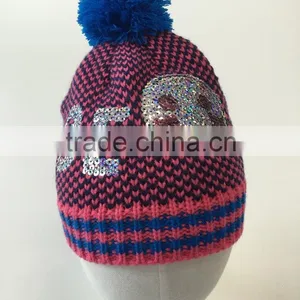 Hot Sale New Design Knitting Beanie Hat Bling Bling Sequins Embroidered Hats Emoji Smail Pattern thumbnail-1