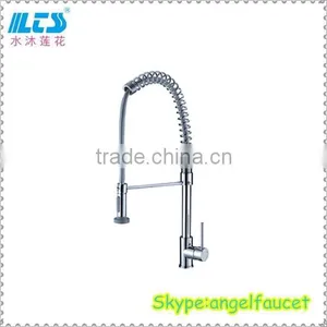 Durable Retractable Kitchen Faucet Modern Design thumbnail-1