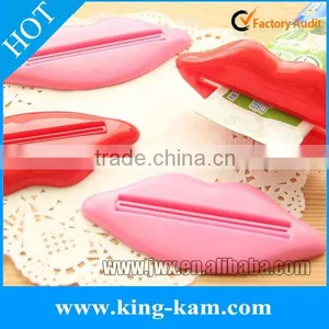 Compaign Promotional Gift Useful Squeezer Made in China thumbnail-1
