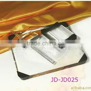 Practical Crystal Plate Dish thumbnail-1