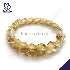 Wholesale Silver Exquisite Stontes Set Bangle thumbnail-1