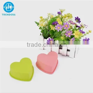 Fancy Heart Shaped Wedding Cake Mold thumbnail-2
