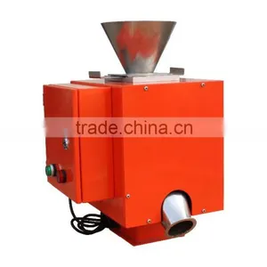 Metal Separator With Vibrating Screen Feeding thumbnail-2