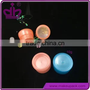 Red and Blue Plastic Cosmetic Sample Packaging 10g Cream Jar thumbnail-1