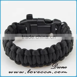 Survival Gear Christmas Paracord Survival Bracelet Fashion Sport Bracelet With Firestarter and Striker thumbnail-2