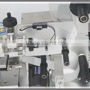 High Quality Semi-Automatic Round Bottle Labeling Machine,water Bottle Labeling Machine Made in China thumbnail-4