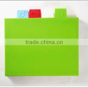 Plastic Rectangle Foldable Cutting Board thumbnail-1