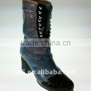 Grils Fashion Boots Ceramic Flower Vases thumbnail-1