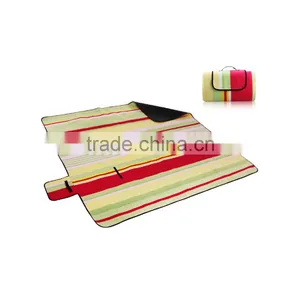 Wholesale Customised Logo Picnic Blanket Tartan Foldable Camping Picnic Mat With Waterproof PEVA Backing thumbnail-5