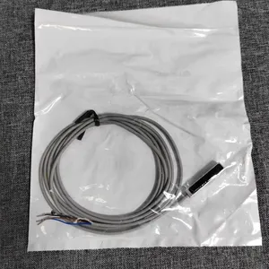 LANBAO LE81VF15DPO-E1 Square Inductance Sensor DC Three-wire PNP Normally Open 1.5 mm thumbnail-2