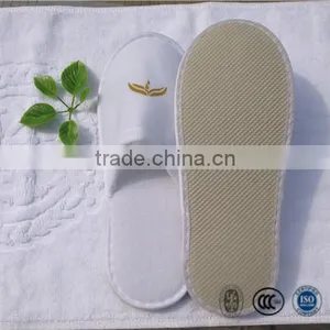 Wholesale Soft Hotel Plush Material Slipper Closed Toe With EVA Sole thumbnail-4