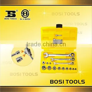 18pcs Two-Way Ratchet Combination Wrench Socket Set thumbnail-1