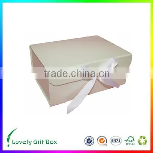 Luxury Novel Custom Logo Wedding Dress Folding Box thumbnail-1