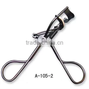 Cosmetic Eyelash Curler thumbnail-1