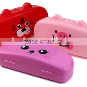 Plastic Glasses Case thumbnail-1